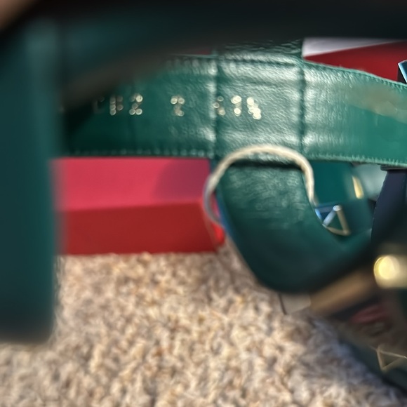 Valentino Garavani green roman studs 80 - Picture 6 of 9